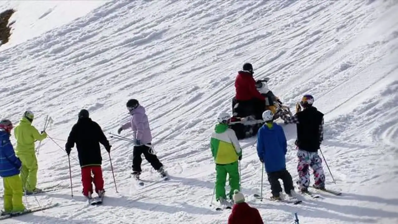九骑士2010年建造施尼斯特恩滑雪场建造花絮